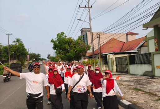 Bappeda Litbang Mengikuti Lomba Jalan Sehat Beregu
